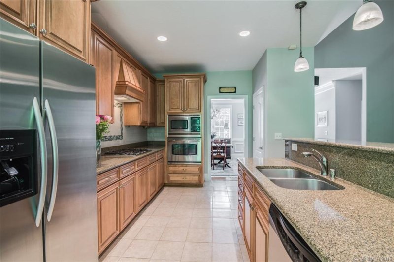 Property image 5 at 232 Streamside Place, Mooresville, NC 28115