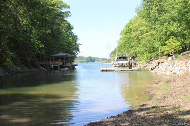 Property image 2 at 169 April Road, Troutman, NC 28166