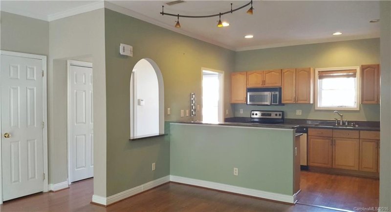 Property image 4 at 7024 Walnut Ridge Court, Charlotte, NC 28217