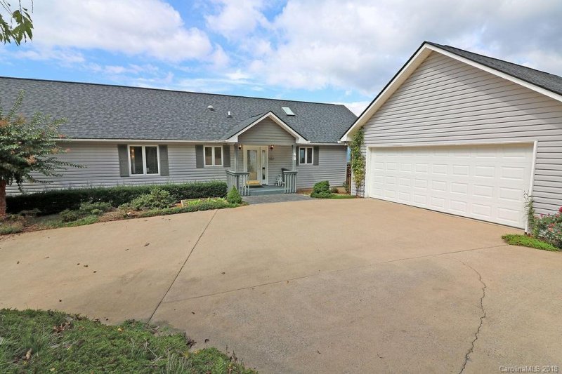 Property image 2 at 48 Moore Lane, Brevard, NC 28712