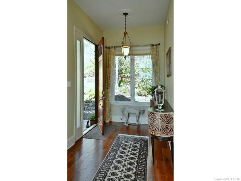 Property image 3 at 156 Black Oak Drive, Asheville, NC 28804