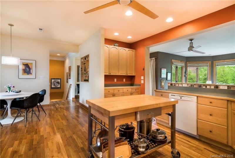 Property image 4 at 31 Eden Glen Road, Black Mountain, NC 28711