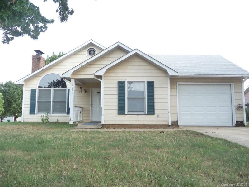 Property image 3 at 10401 Telscombe Court, Charlotte, NC 28273