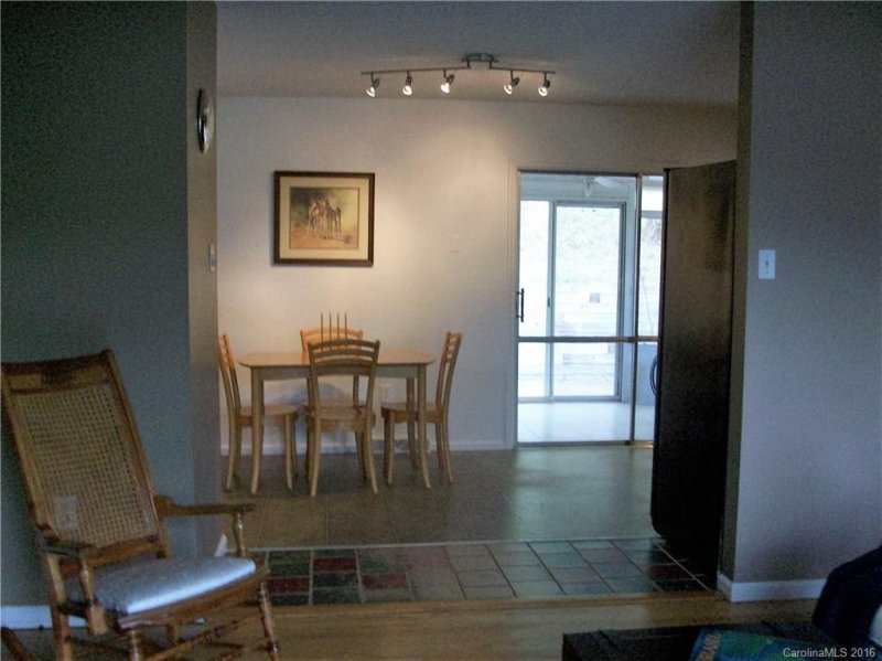 Property image 4 at 9 Hillview Circle, Asheville, NC 28805