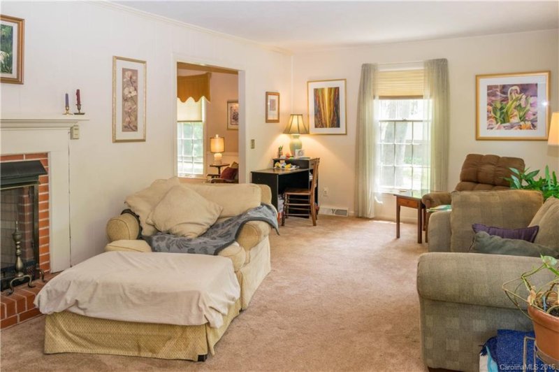 Property image 2 at 2670 Seminole Drive, Hendersonville, NC 28791