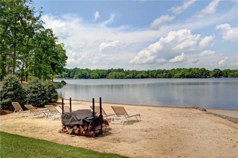 Property image 3 at 541 Big Indian Loop, Mooresville, NC 28117