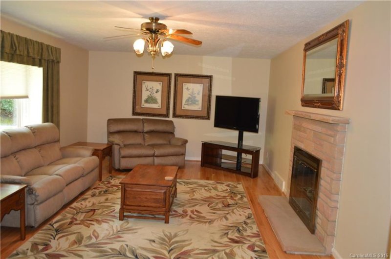 Property image 2 at 202 Beth Drive, Hendersonville, NC 28791