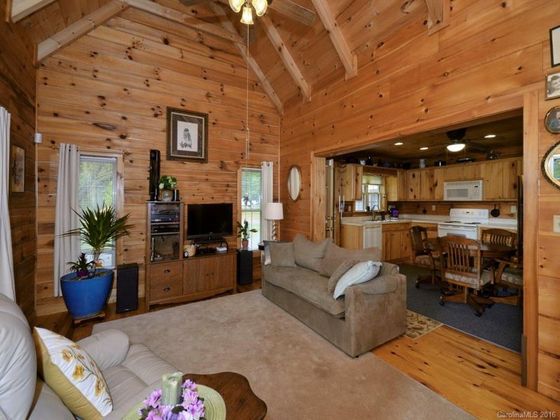 Property image 4 at 9 Pinnacle View Road, Asheville, NC 28803