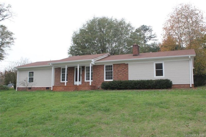 321 Rollingwood Drive