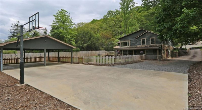 Property image 2 at 1210 S Main Street, Waynesville, NC 28786