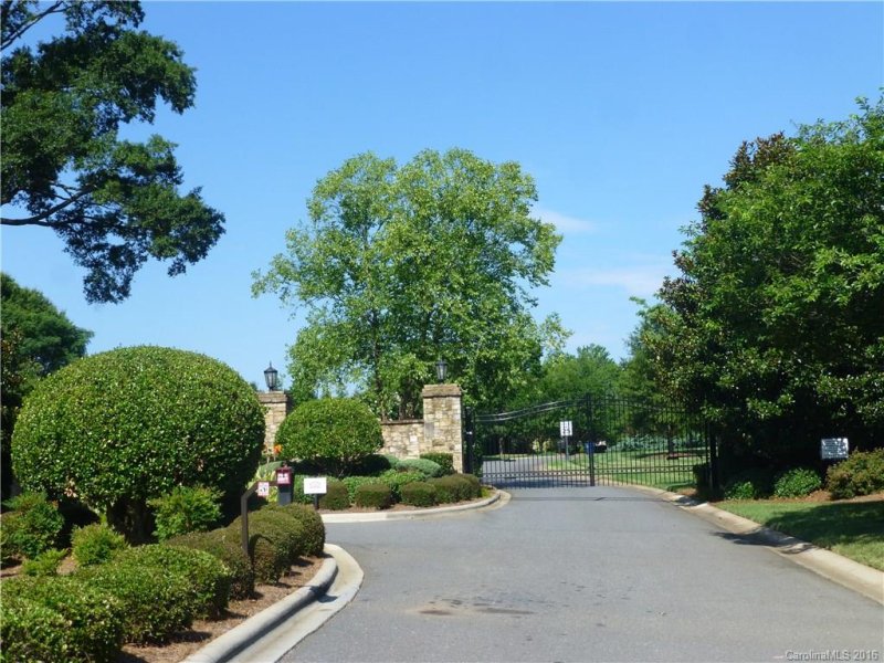 Property image 2 at 33 Cutter Court, Waxhaw, NC 28173