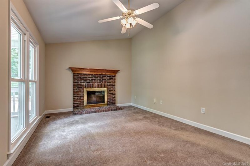 Property image 4 at 1125 Ashford Street, Charlotte, NC 28214