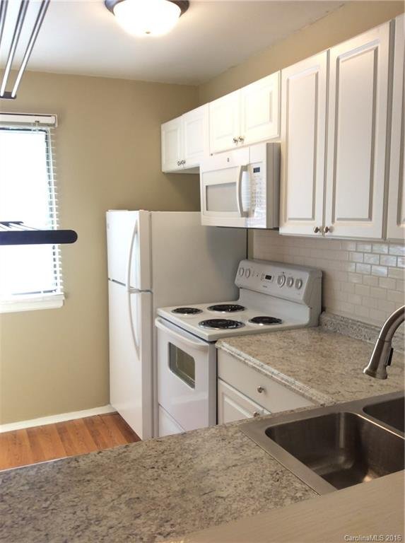 Property image 3 at 951 Hollywood Street, Charlotte, NC 28211