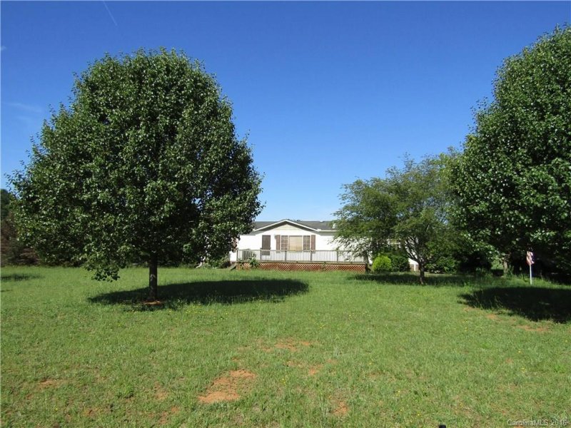 Property image 2 at 5041 Suncrest Farms Lane, Crouse, NC 28033