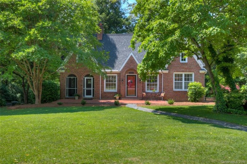 1015 S Belvedere Avenue