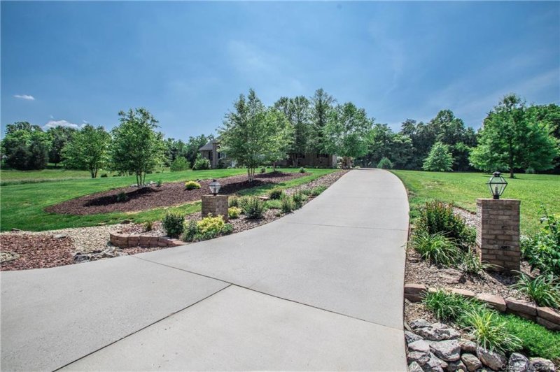 Property image 3 at 125 Natures Trail, Statesville, NC 28625