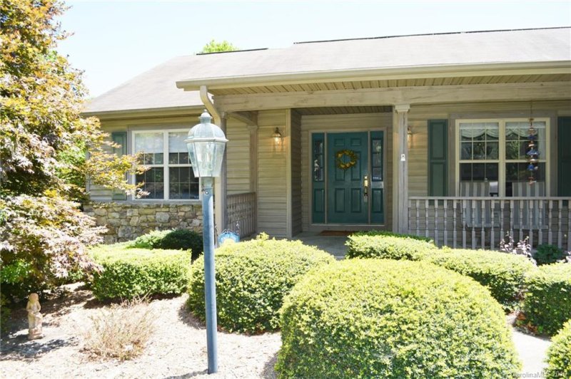 Property image 2 at 30 Tall Pines Drive, Hendersonville, NC 28739