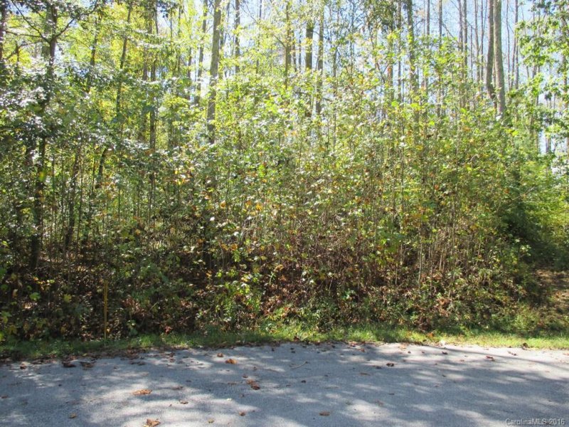 69 N Ridgeview Hill Drive