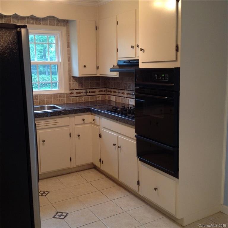 Property image 3 at 3900 Allwood Drive, Charlotte, NC 28217