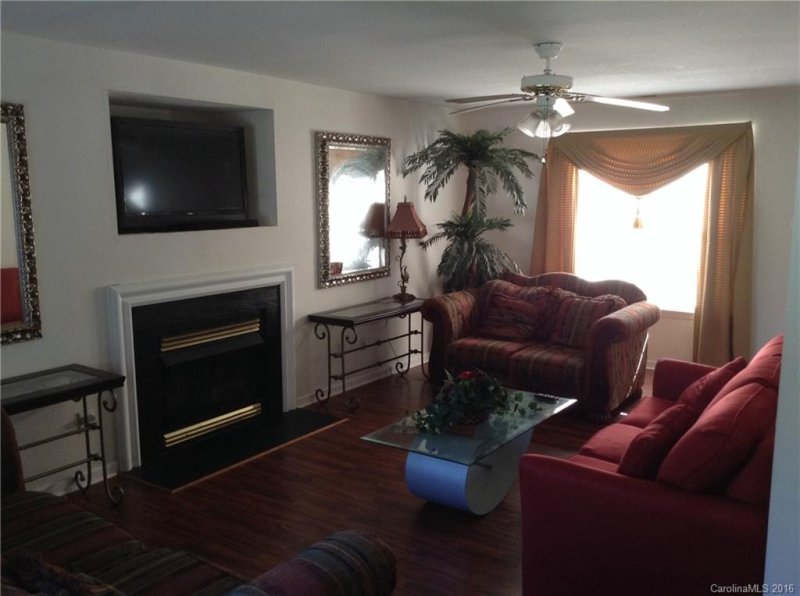 Property image 4 at 6808 Parkers Crossing Drive, Charlotte, NC 28215