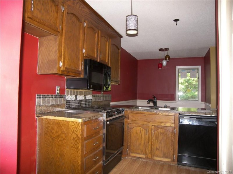 Property image 5 at 100 Willow Run Drive, Gastonia, NC 28056