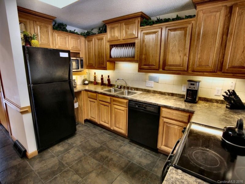 Property image 4 at 124 Lake Boulevard, Lake Lure, NC 28746