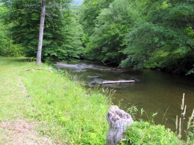 Property image 4 at 10 N Sundrops Trail, Cullowhee, NC 28723