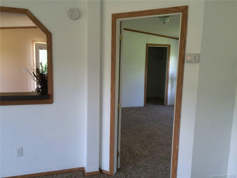 Property image 3 at 5034 Suncrest Farms Lane, Crouse, NC 28168