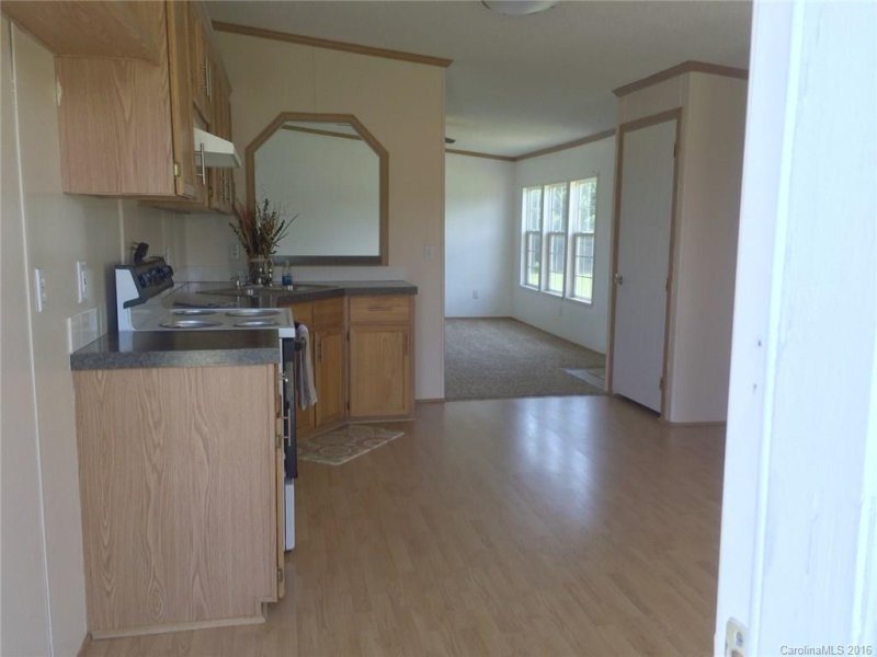 Property image 4 at 5034 Suncrest Farms Lane, Crouse, NC 28168