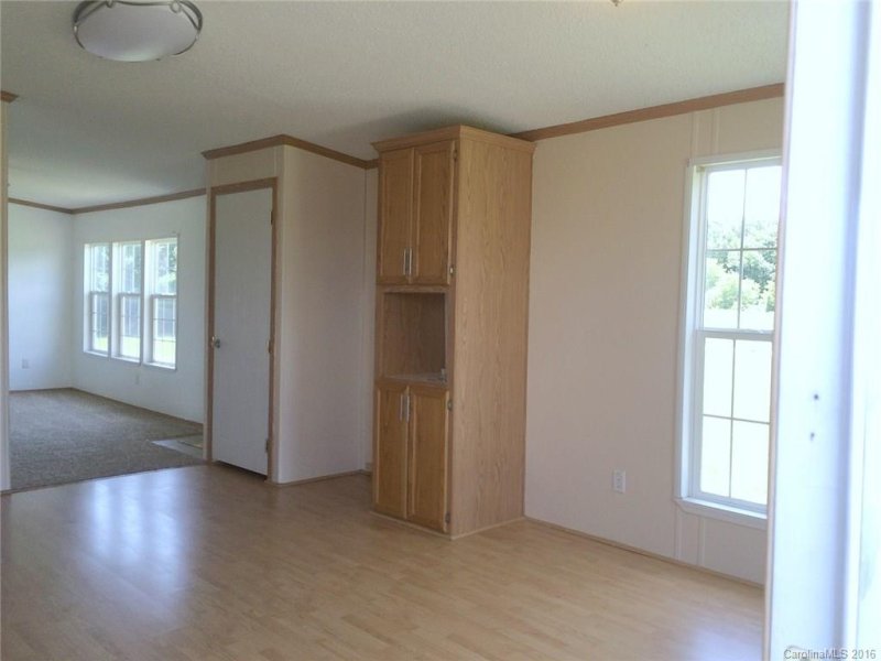 Property image 5 at 5034 Suncrest Farms Lane, Crouse, NC 28168