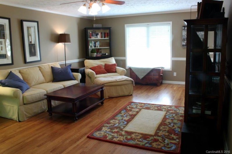 Property image 2 at 127 Cross Creek Drive, Cherryville, NC 28021