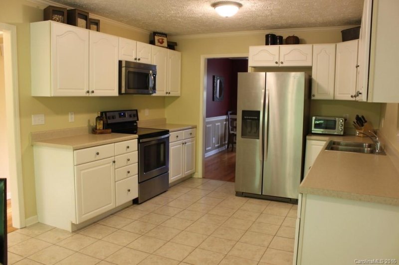 Property image 4 at 127 Cross Creek Drive, Cherryville, NC 28021