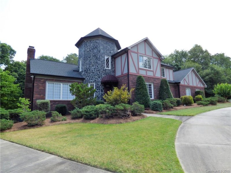 Property image 2 at 4699 Dovefield Lane, Kannapolis, NC 28081