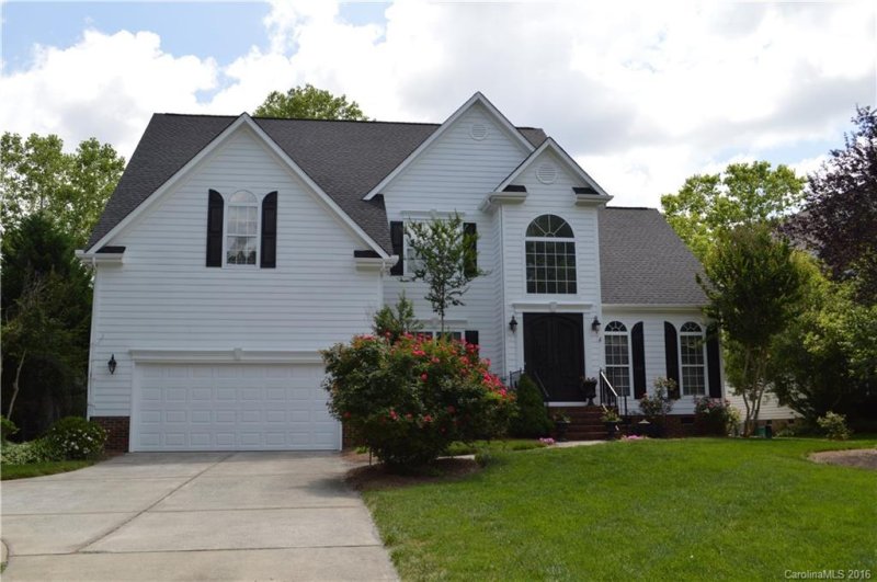 Property image 2 at 10203 Rougemont Lane, Charlotte, NC 28277