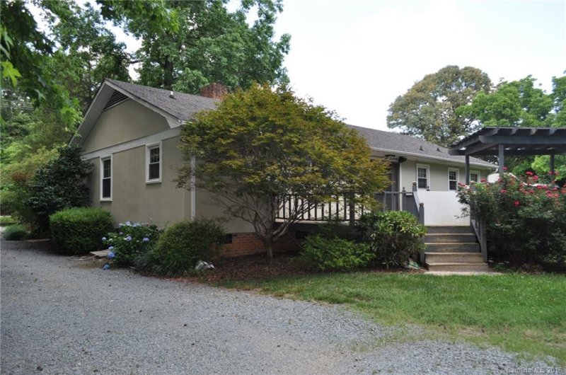 Property image 4 at 10503 Knox Avenue, Matthews, NC 28105