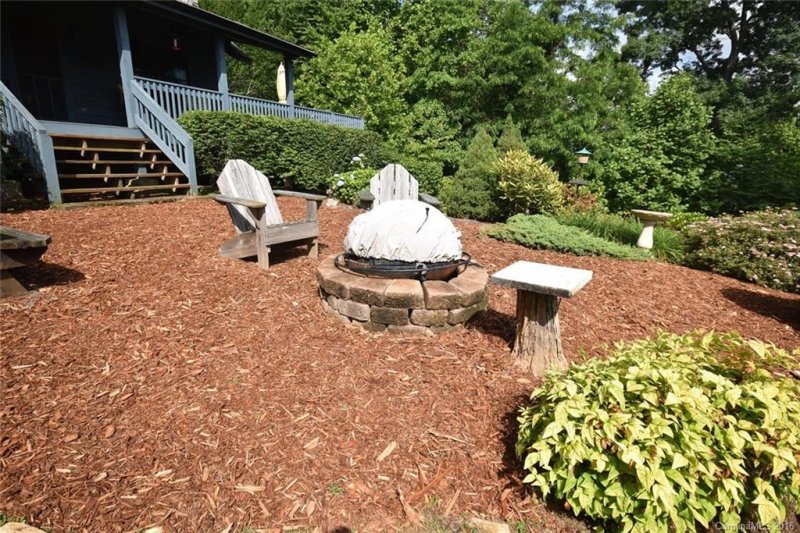 Property image 2 at 243 Skyview Trace, Clyde, NC 28721