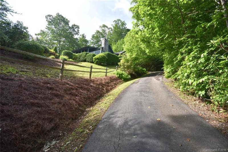 Property image 4 at 243 Skyview Trace, Clyde, NC 28721