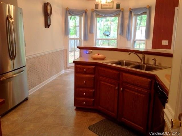 Property image 4 at 1417 34th Avenue Lane, Hickory, NC 28601