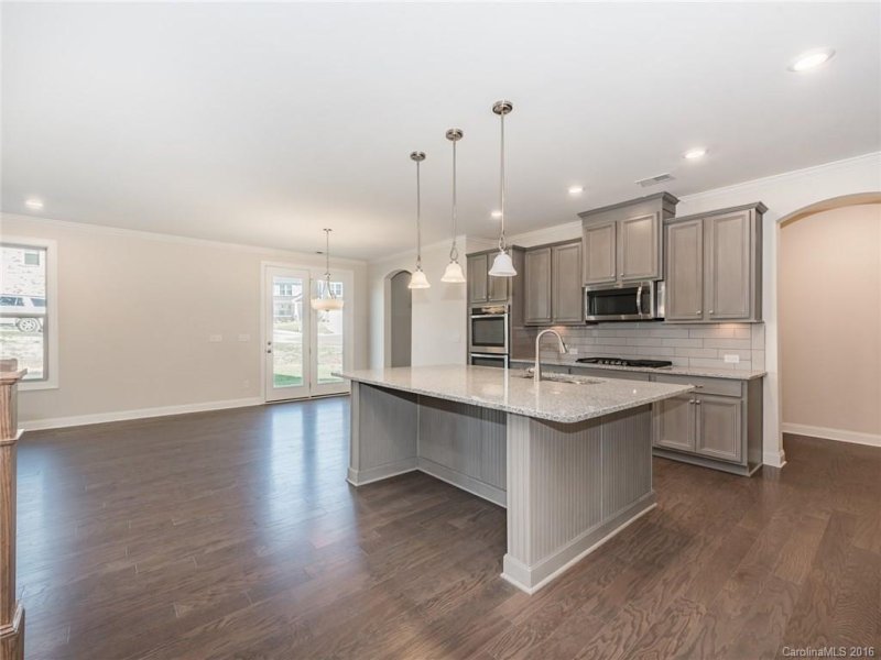 Property image 4 at 8706 Armstrong Park Drive, Charlotte, NC 28277