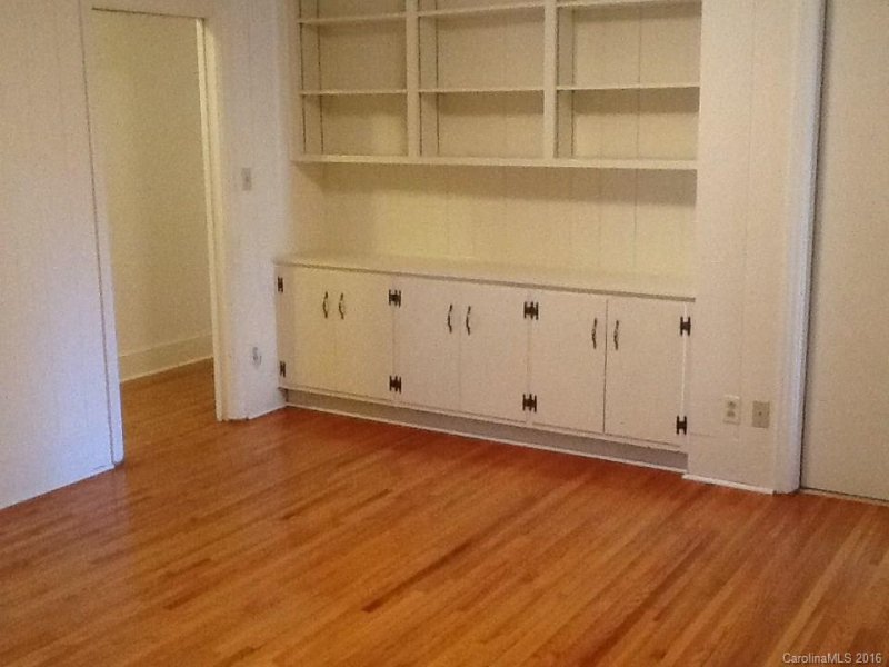 Property image 5 at 1235 Lynbrook Drive, Charlotte, NC 28211