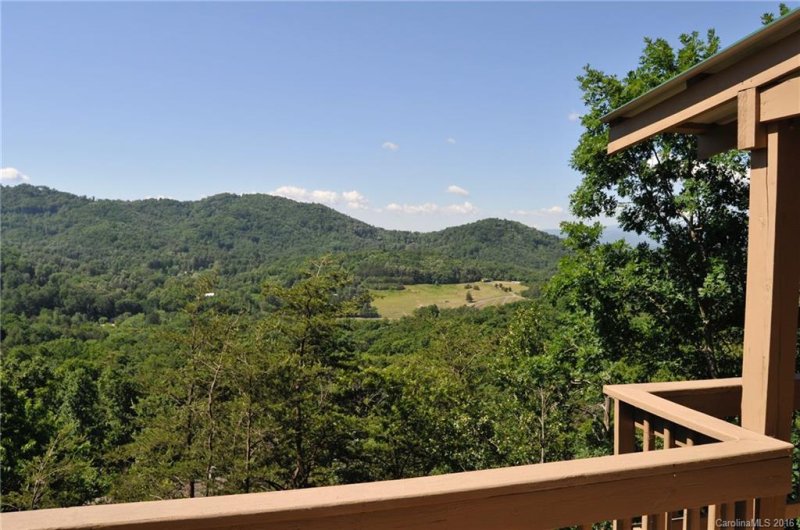 Property image 3 at 132 Black Oak Drive, Asheville, NC 28804