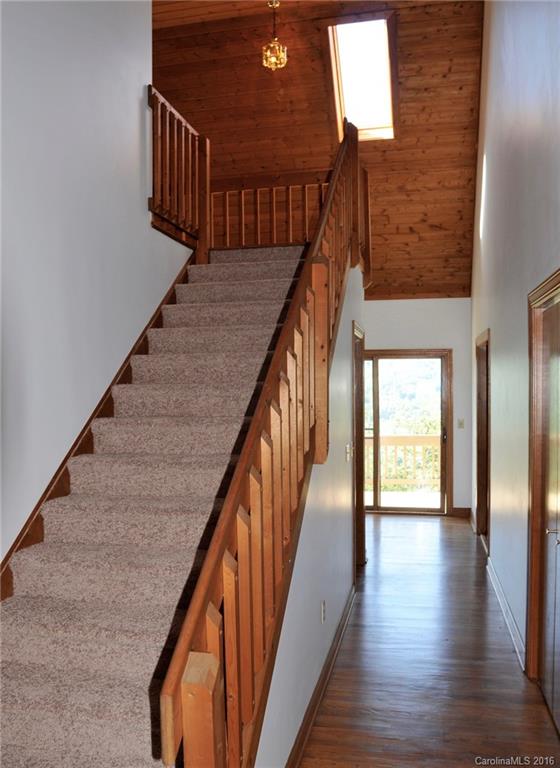 Property image 5 at 132 Black Oak Drive, Asheville, NC 28804