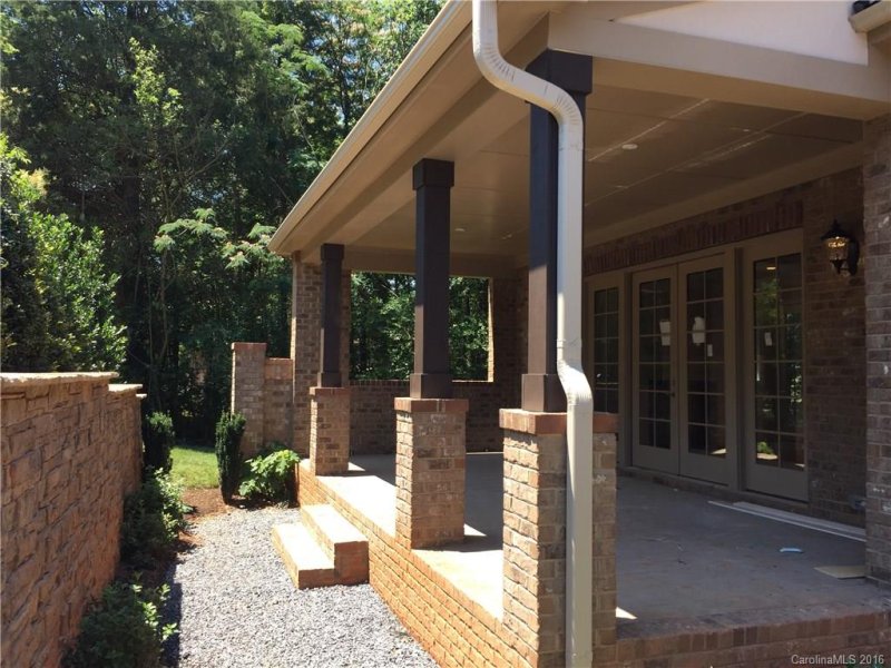 Property image 4 at 5925 Tred Avon Court, Charlotte, NC 28226