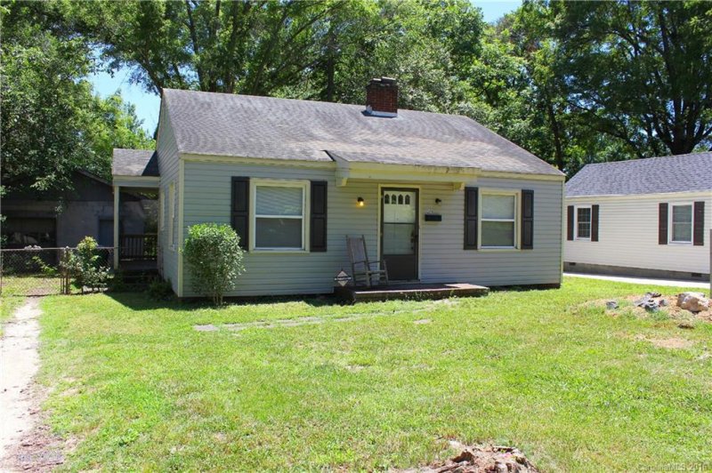 Property image 2 at 3914 Admiral Avenue, Charlotte, NC 28205