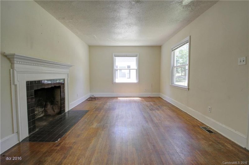 Property image 4 at 3914 Admiral Avenue, Charlotte, NC 28205