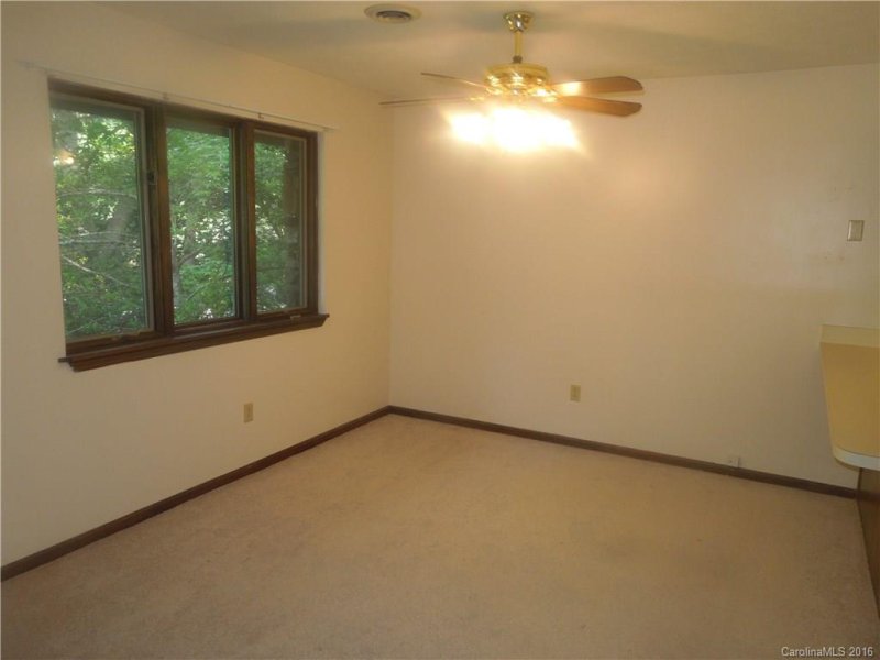 Property image 3 at 50 Maxine Lane, Hendersonville, NC 28739