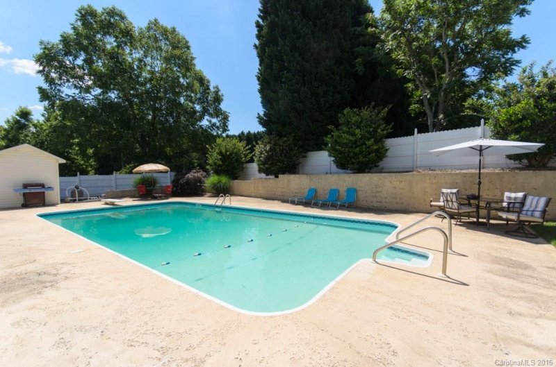 Property image 2 at 102 Cardinal Court, Lincolnton, NC 28092