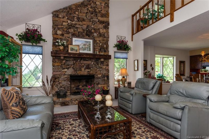 Property image 4 at 1704 Fleetwood Plaza, Hendersonville, NC 28739