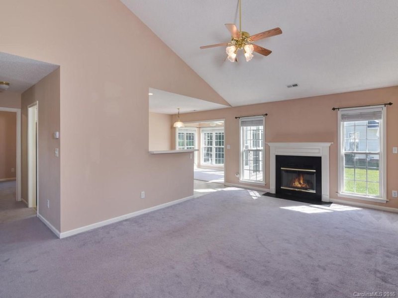 Property image 4 at 25 Livingston Farm Road, Fletcher, NC 28732