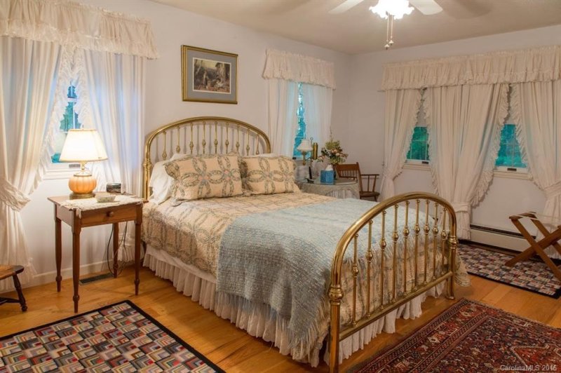 Property image 3 at 1487 S Country Club Drive, Cullowhee, NC 28723